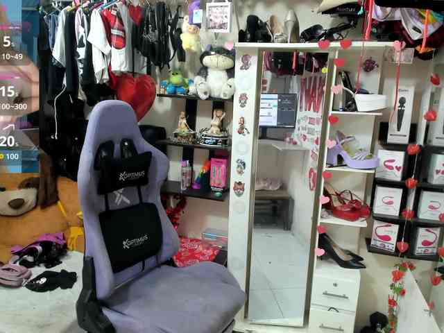 Alisson_Queen webcam