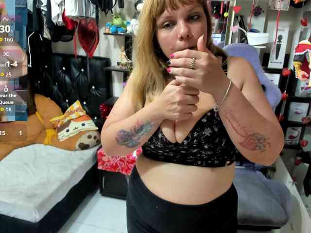 Alisson_Queen webcam