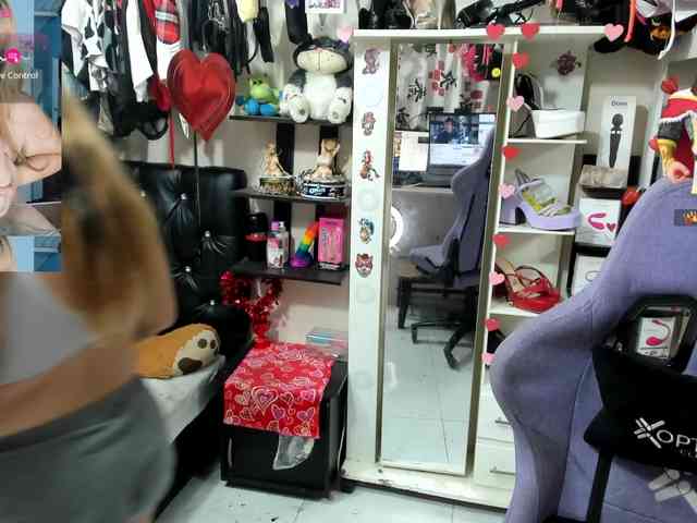 Alisson_Queen webcam