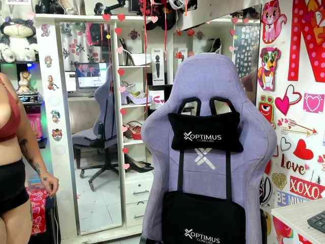 Alisson_Queen webcam