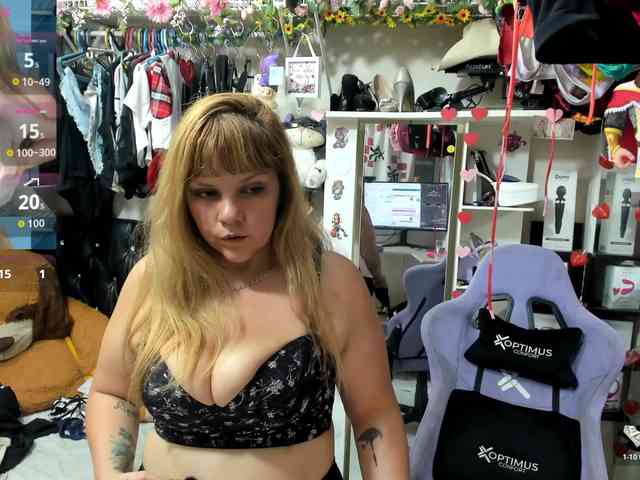 Alisson_Queen webcam