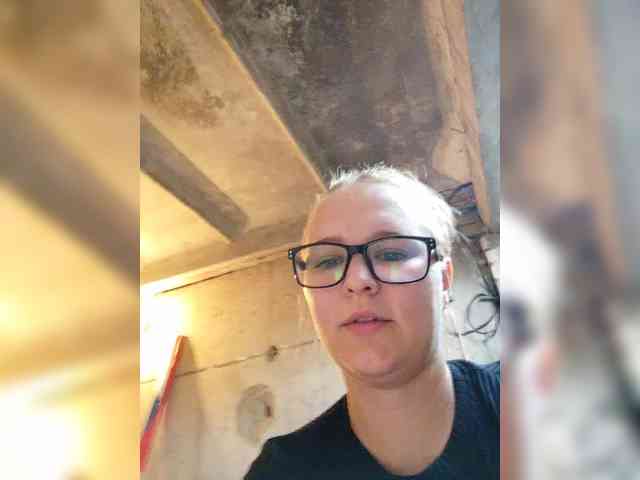 Maksim000-13 Live Webcam on BongaCams