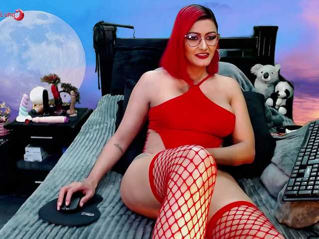 Hanna-Luna's BongaCams show and profile