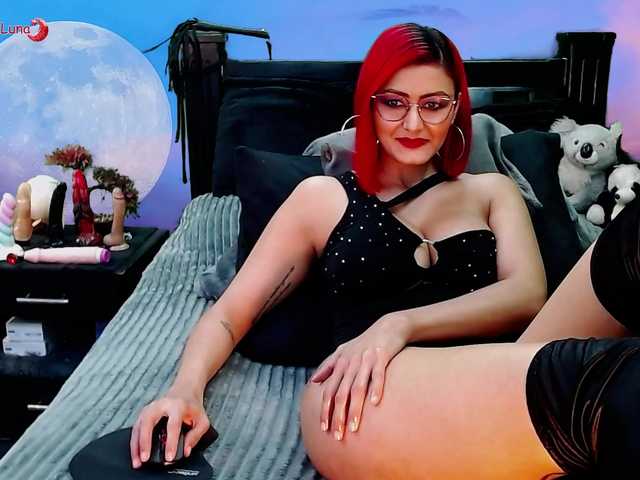 Hanna-Luna's BongaCams show and profile