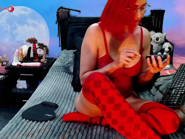 Hanna-Luna's BongaCams show and profile