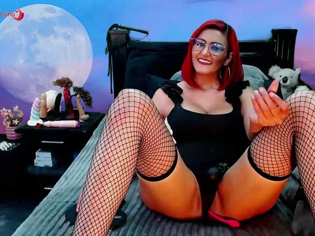 Hanna-Luna's BongaCams show and profile