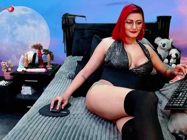 Hanna-Luna's BongaCams show and profile