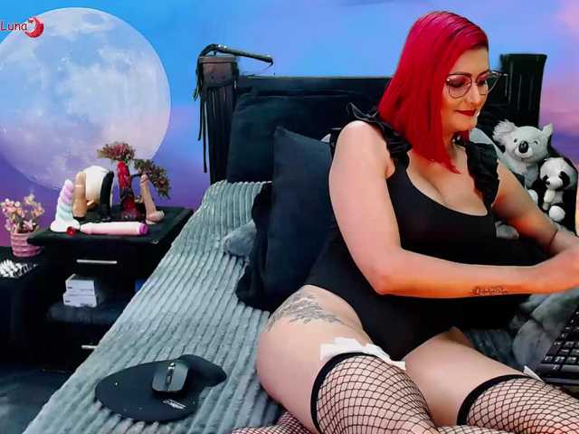 Hanna-Luna's BongaCams show and profile