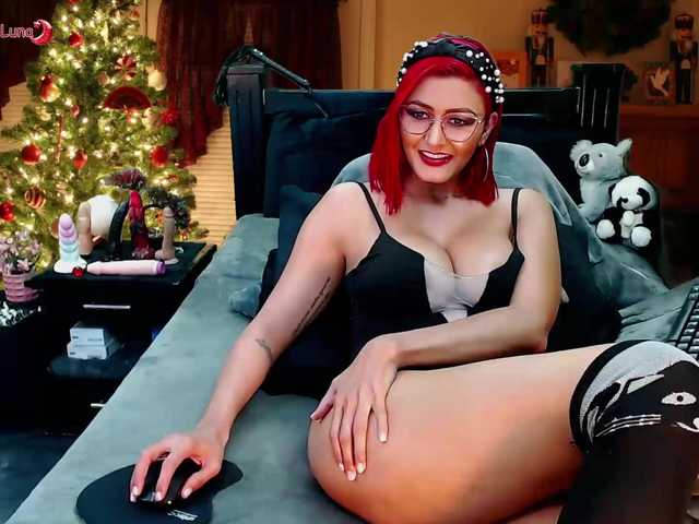 Hanna-Luna's BongaCams show and profile