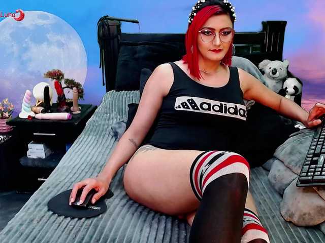 Hanna-Luna's BongaCams show and profile