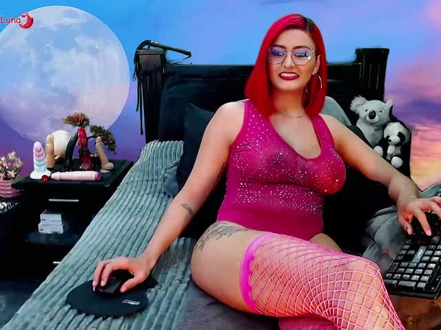 Hanna-Luna's BongaCams show and profile