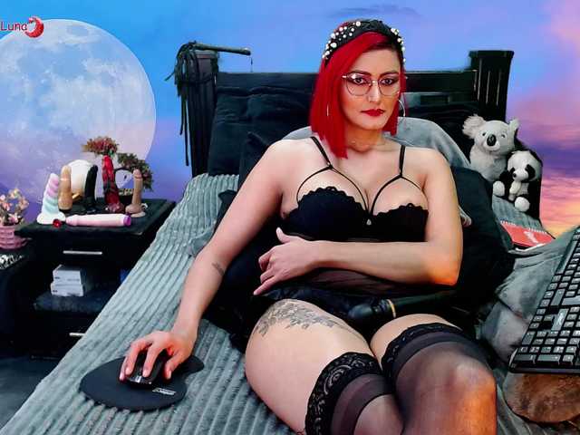 Hanna-Luna's BongaCams show and profile