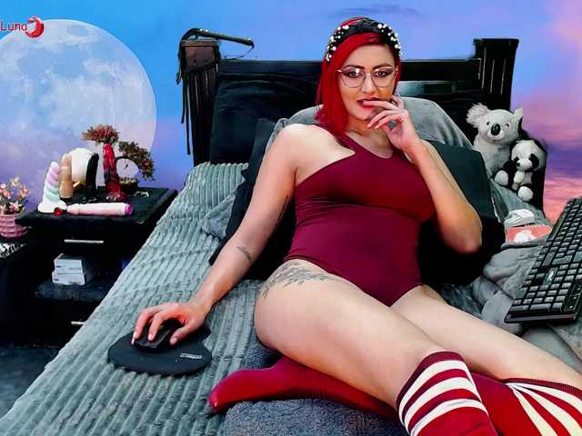 Hanna-Luna's BongaCams show and profile