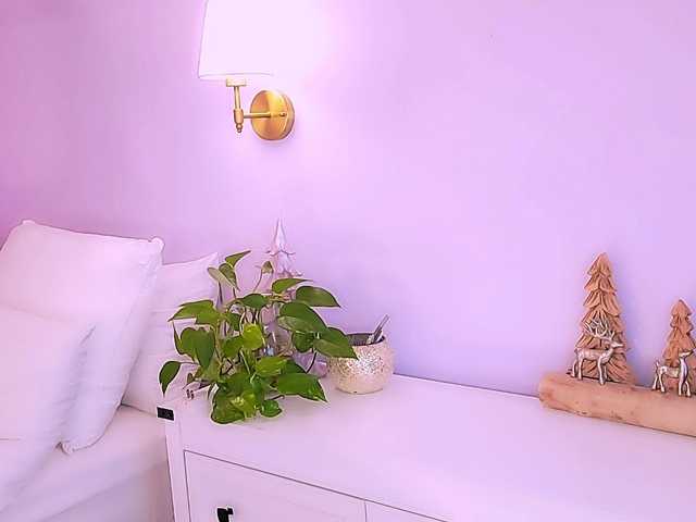 SeductiveMina's BongaCams show and profile