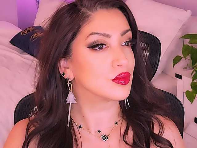 SeductiveMina's BongaCams show and profile