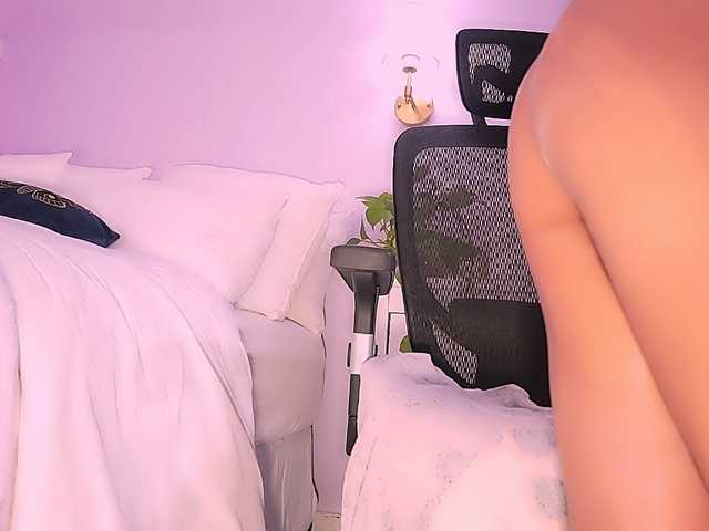 SeductiveMina's BongaCams show and profile