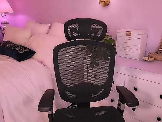 SeductiveMina's BongaCams show and profile