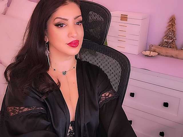 SeductiveMina's BongaCams show and profile