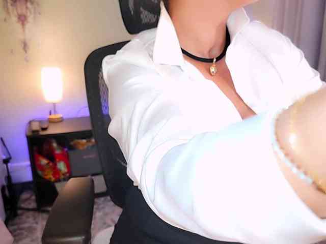 ExcitingWoman webcam
