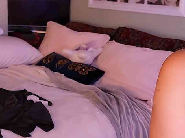 ExcitingWoman webcam