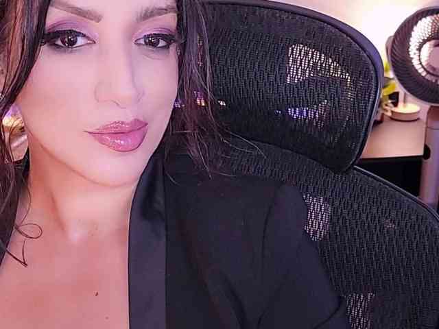 ExcitingWoman webcam