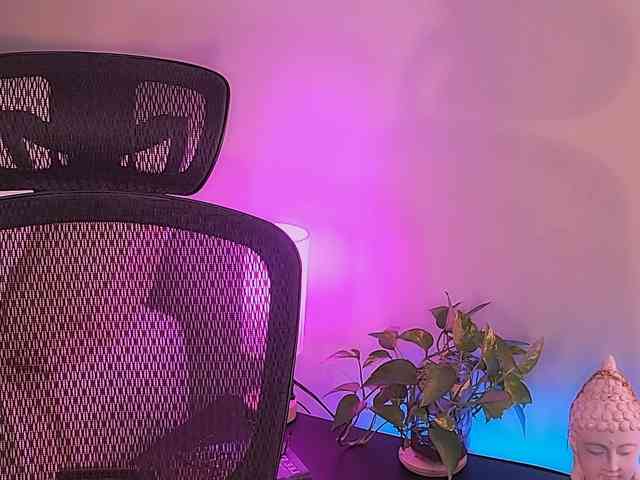 ExcitingWoman webcam