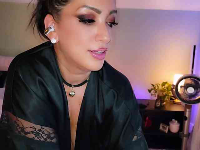 ExcitingWoman webcam
