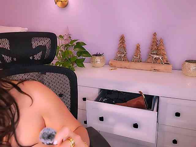 ExcitingWoman webcam