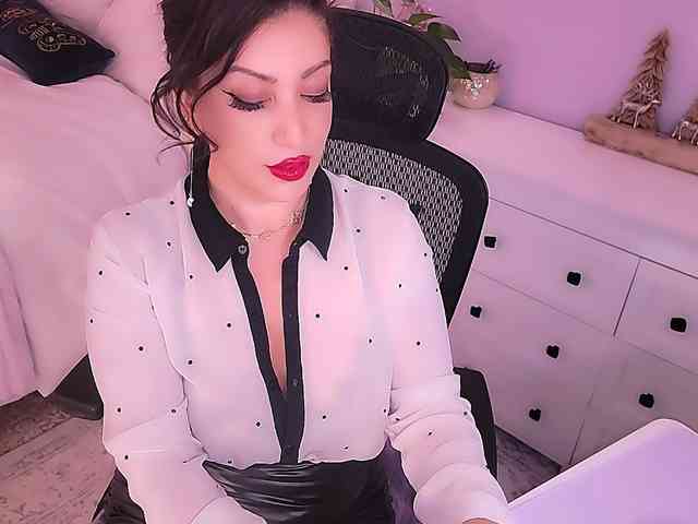 ExcitingWoman webcam