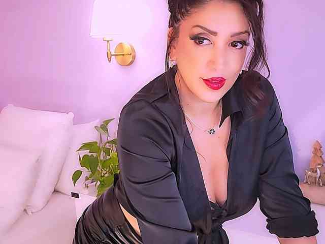 ExcitingWoman webcam