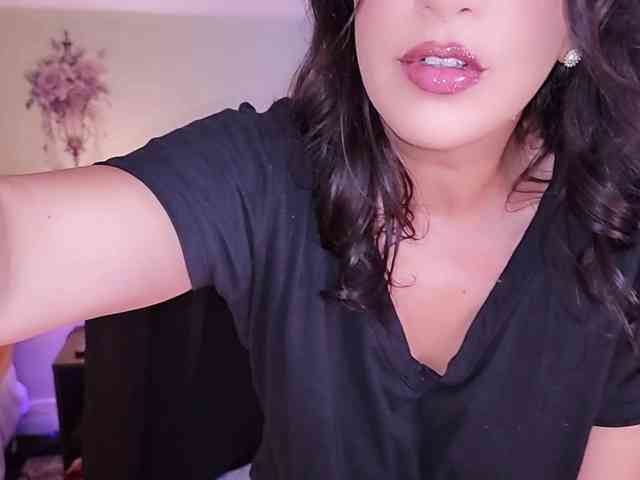 ExcitingWoman webcam