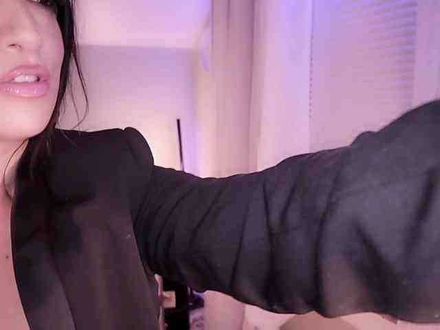 ExcitingWoman webcam
