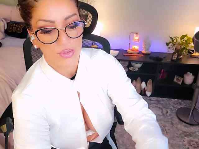 ExcitingWoman webcam