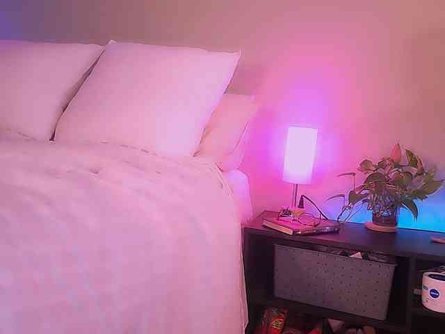 ExcitingWoman webcam