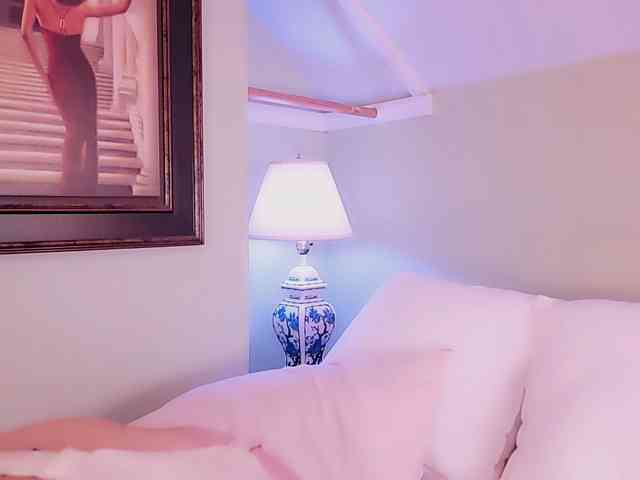 ExcitingWoman webcam