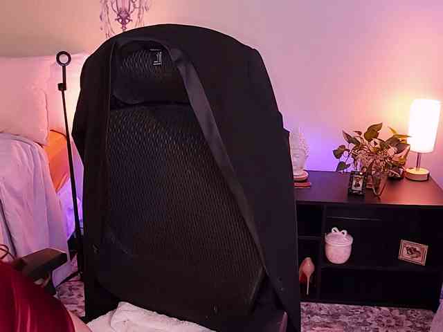 ExcitingWoman webcam
