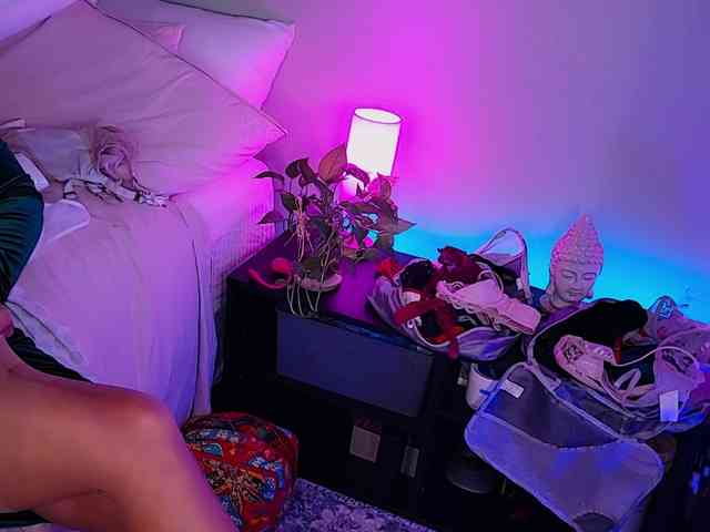 ExcitingWoman webcam
