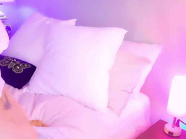 ExcitingWoman webcam