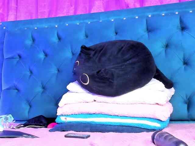 live sex tv KishaColins