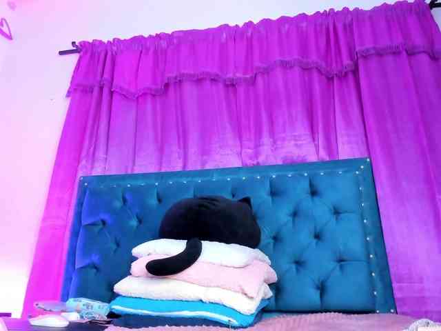KishaColins webcam