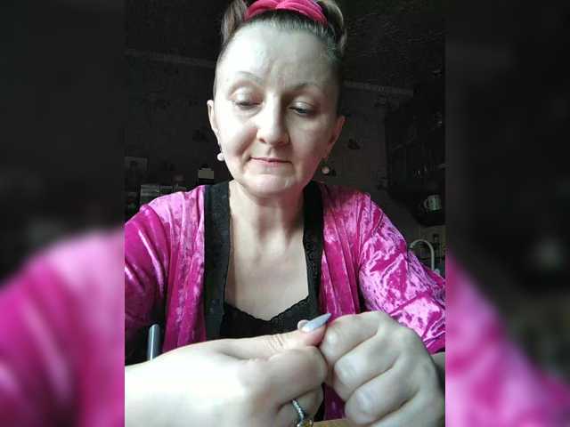 Zarevna's BongaCams show and profile