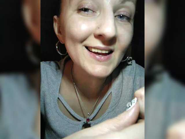 Zarevna's BongaCams show and profile