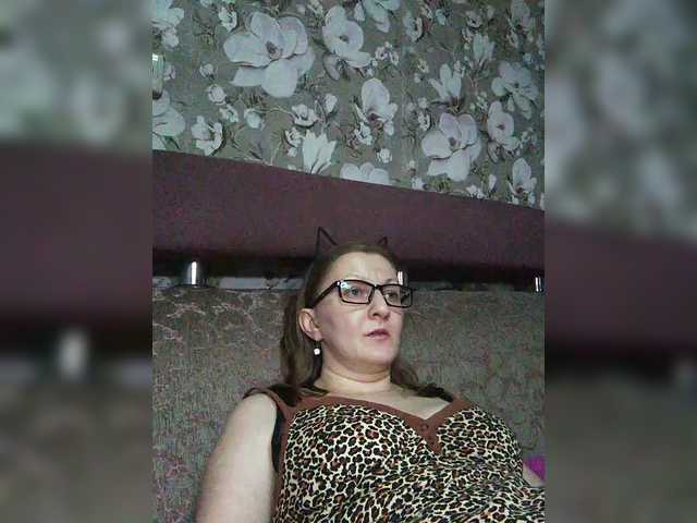 Zarevna's BongaCams show and profile