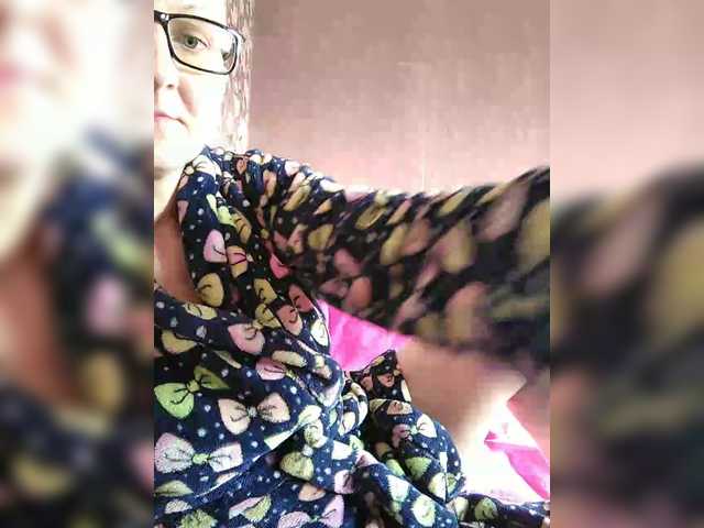 Zarevna's BongaCams show and profile