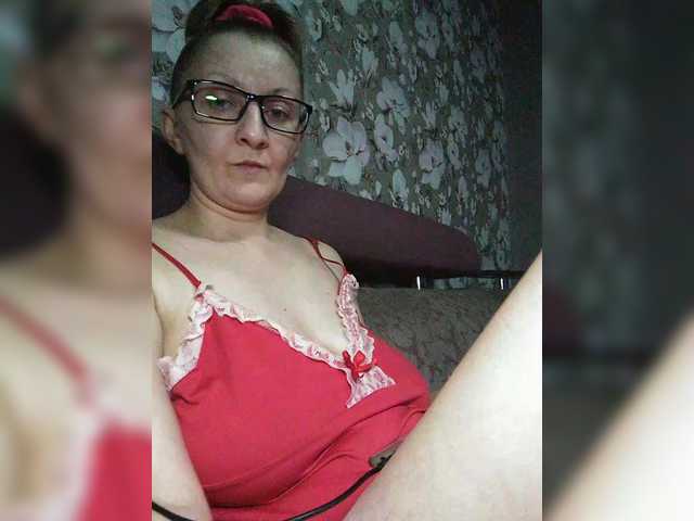 Zarevna's BongaCams show and profile