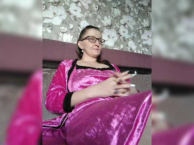 Zarevna's BongaCams show and profile