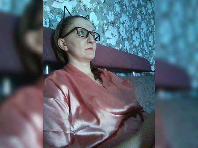 Zarevna's BongaCams show and profile