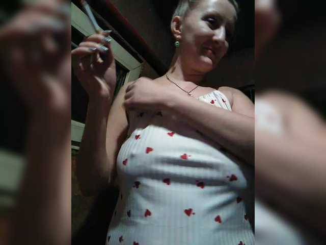 Zarevna's BongaCams show and profile