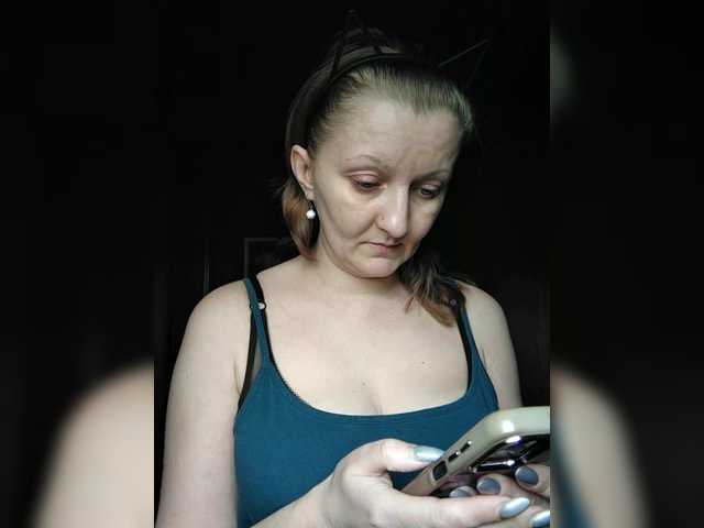 Zarevna's BongaCams show and profile