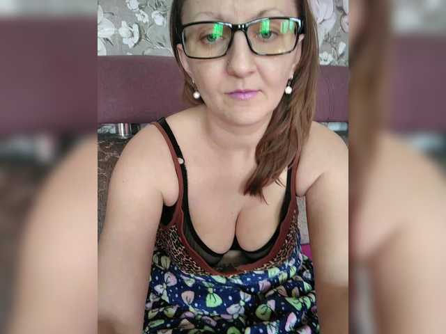 Zarevna's BongaCams show and profile